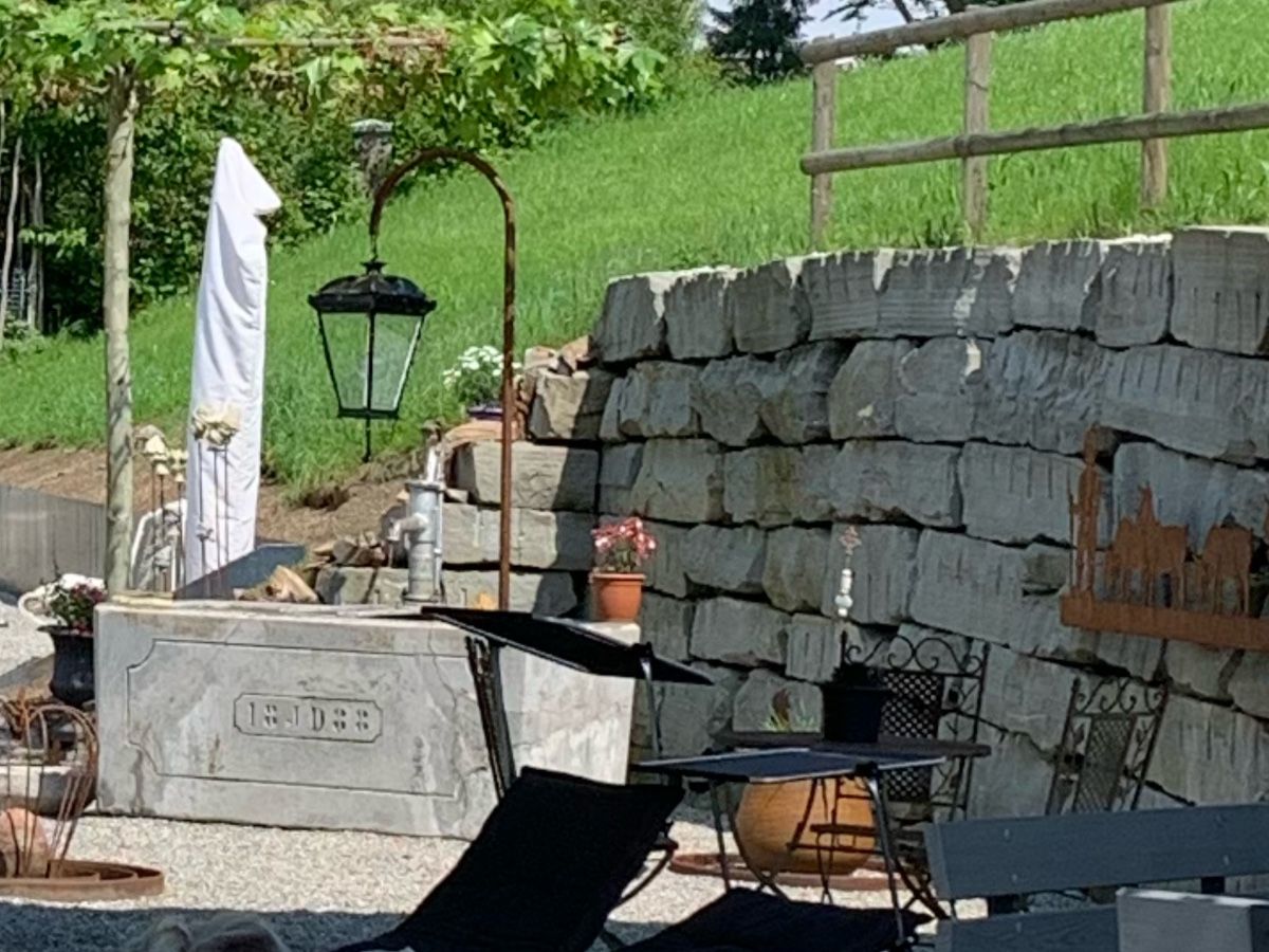 Lampade: Grosse Antike Gartenlaterne mit Ständer – Usato da Rorschacherberg venduto da SambaT1 7