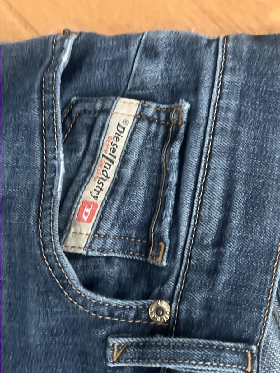 Diesel Jeans: Diesel Jeans, Grösse W28/L34, – Gebraucht aus Wettingen von Jaaani 5