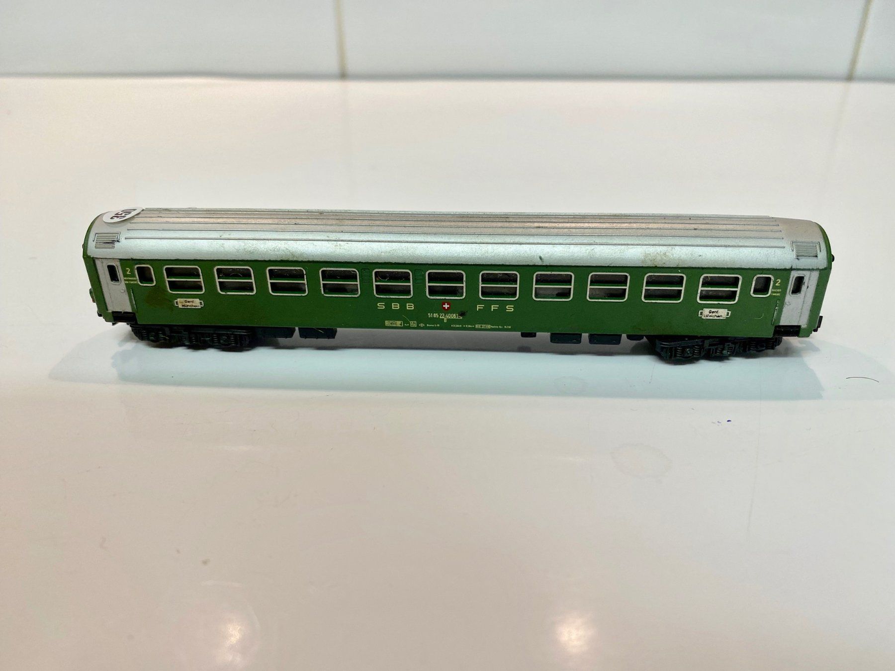 Trix Modellini di ferrovie: SBB Waggon Spur N Trix 350 – Usato da Kerzers venduto da tisyayasuBE