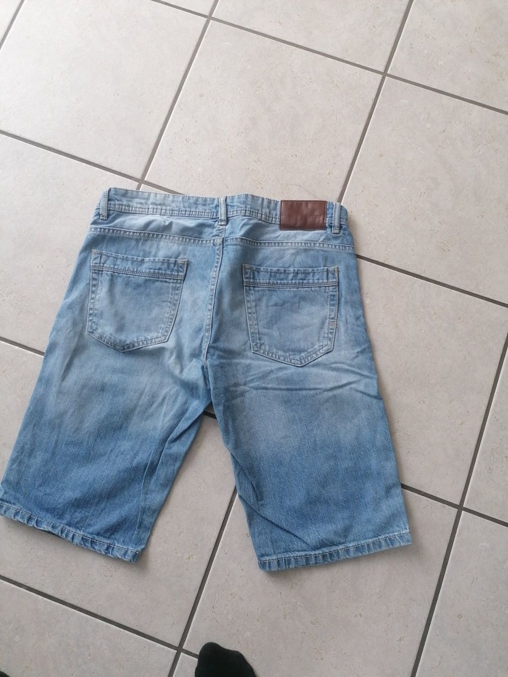 Jeans: Neue Jeanshose Gr 33 Regular – Nuovo (secondo la descrizione) da Lostorf venduto da Luelostorf 1