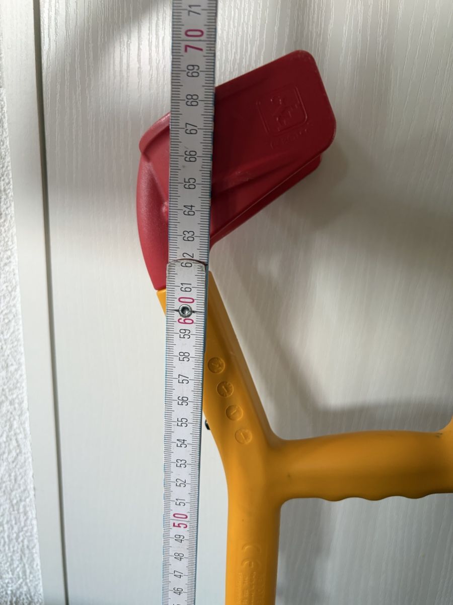 Appareils médicaux: Kinderkrücken – D'occasion à Oetwil am See par ron_qw7r 5