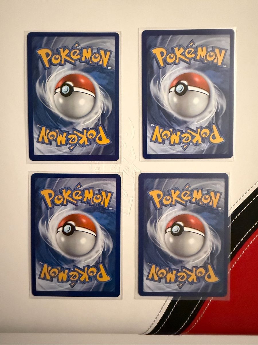 Pokémon Carte collezionabili: 4 Pokémon Celebrations Karten – Usato da Biel/Bienne venduto da SeeLoewe55 1