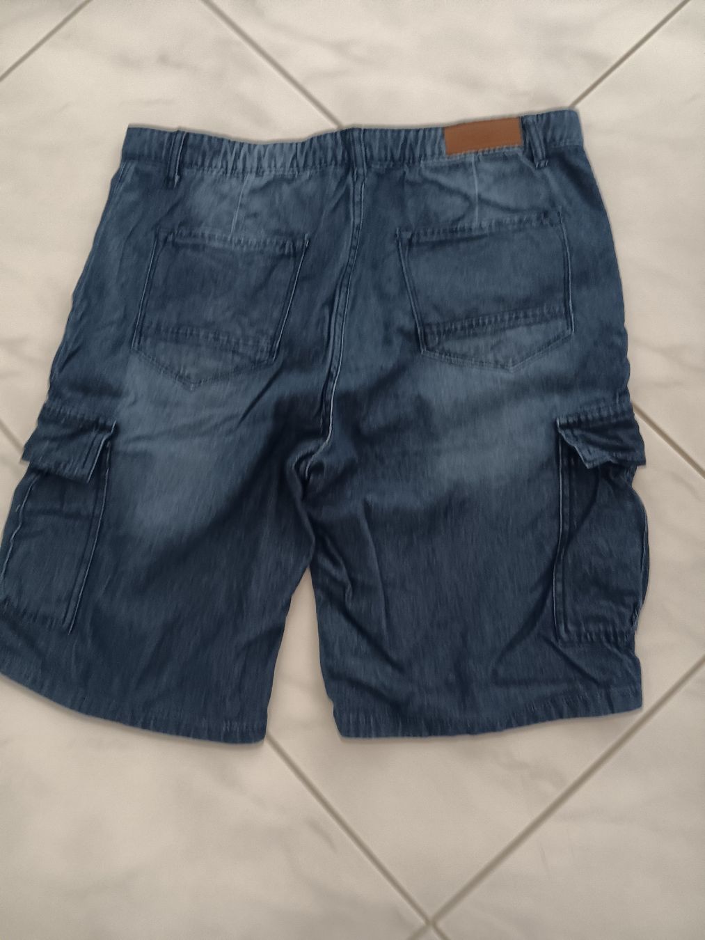 Jeans: Herren Shorts Cargo Jeans Grösse L  – Usato da Stansstad venduto da leoni66 1
