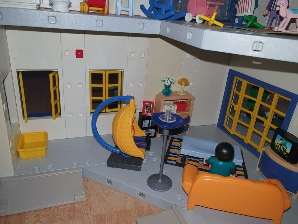 Playmobil Giocattoli: Playmobil Villa – Usato da Lyss venduto da Elisha13 5