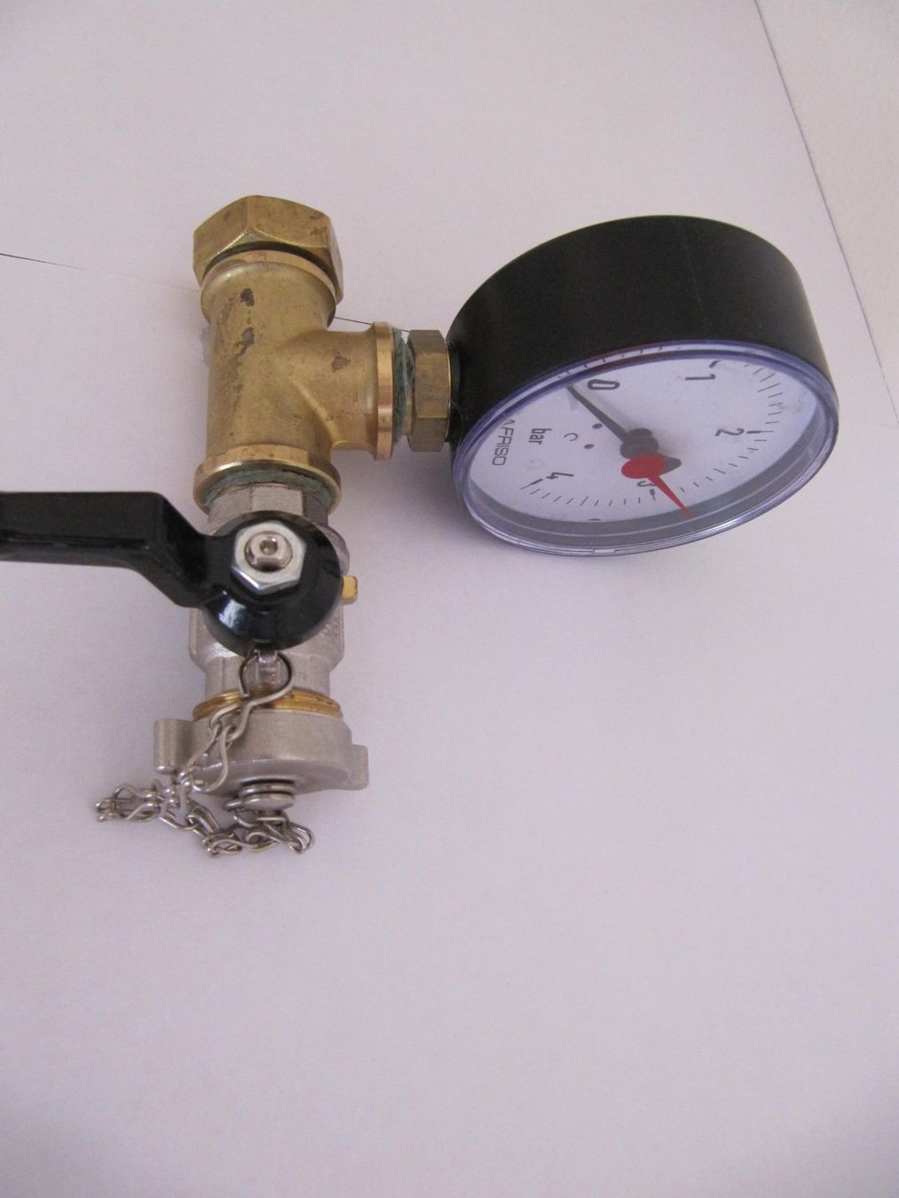Misurare: Manometer Afriso 4 Bar mit Absperrhahn – Nuovo (secondo la descrizione) da Basel venduto da Kuba2 7