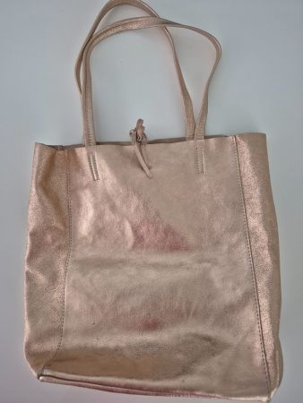 Tasche Rosé Gold mit Pochette