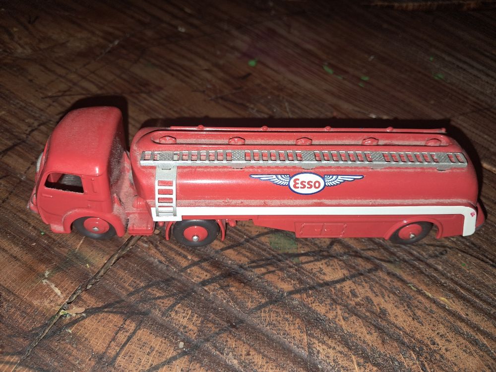 DINKY TOYS MECCANO Tracteur Panhard Citerne Titan ESSO 32C EUR 29,00