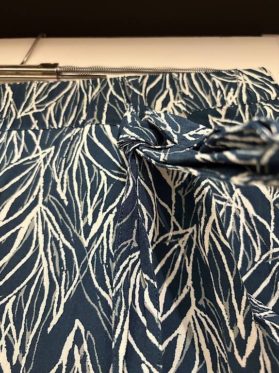 Pantaloni: Nile- Luftige Hose grün/weiss – Usato da Winterthur venduto da Pluna70 2