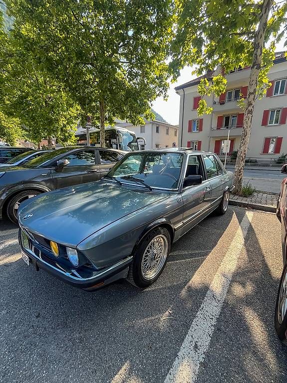 BMW Autos: BMW e28 525e – D'occasion à Chur par silvanonetzer 4