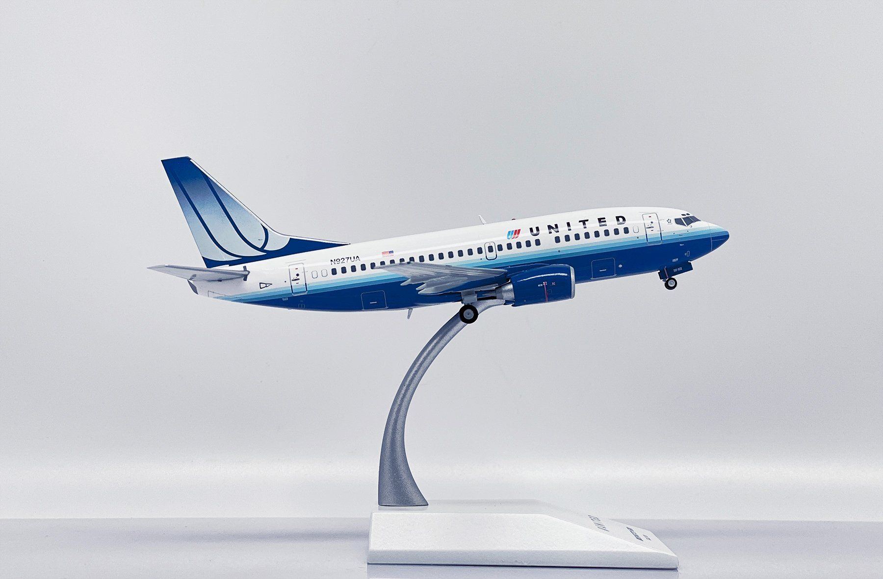 Boeing Kit di modellismo & Modellini statici: B737-500 UNITED – Nuovo e nell'imballaggio originale da Morges venduto da iljamuromez 5
