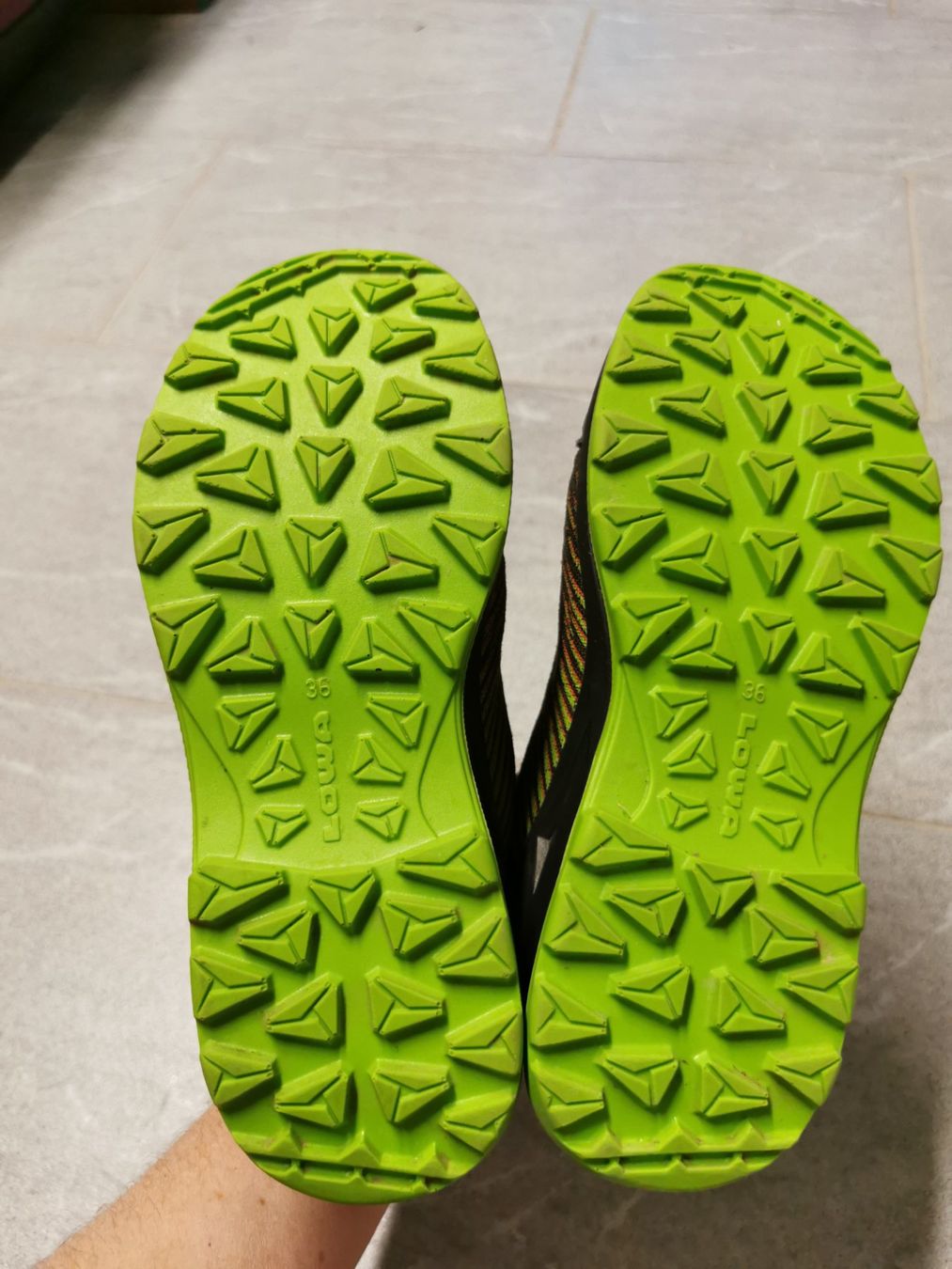 Lowa Scarpe da uomo: Lowa Wanderschuhe Kinder Grösse 36, neuwertig – Usato da Konolfingen venduto da torina85 2
