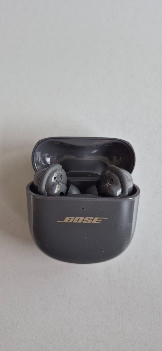 Bose Cuffie: Bose QuietComfort Earbuds II mit Ladecase – Usato da Cham venduto da WhiskyCham