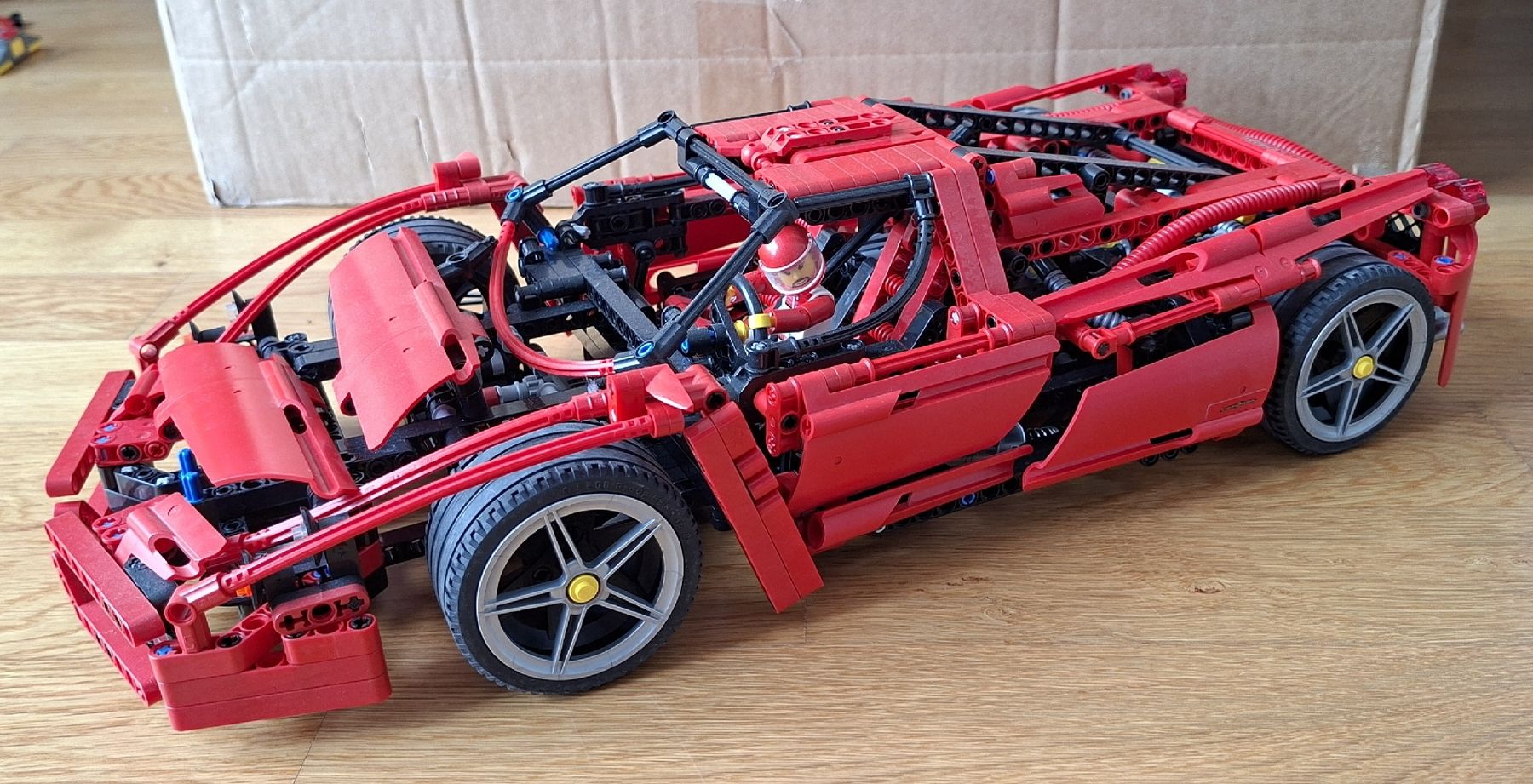 Ferrari Modellautos: Ferrari aus Klemmbausteinen, ca. 46cm lang – Gebraucht aus Horw von McChili