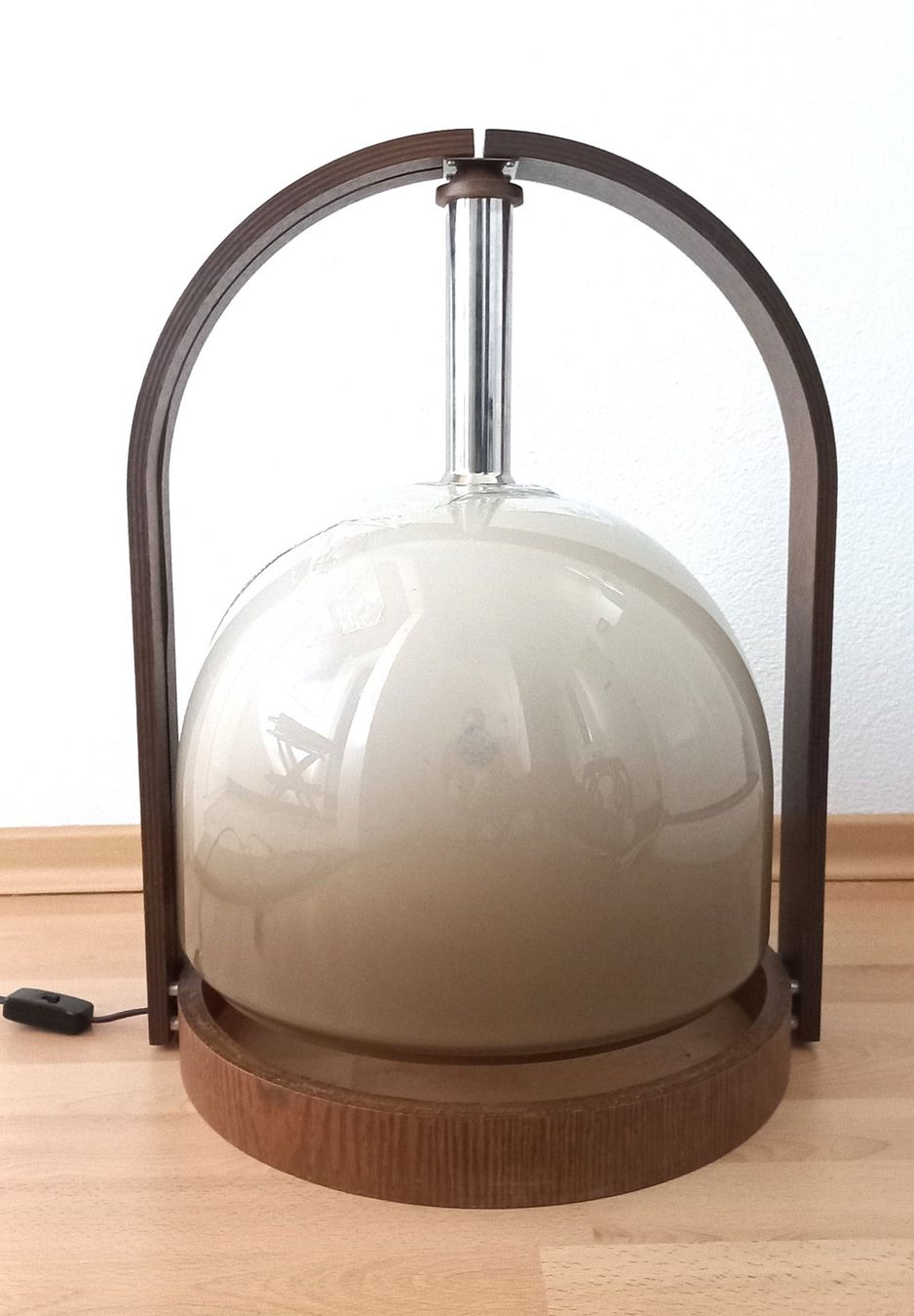Temde Leuchten Lampen: Temde grosse Tischlampe/Stehlampe, kaputter Lampenschirm – Gebraucht aus Bévilard von Orscha 2
