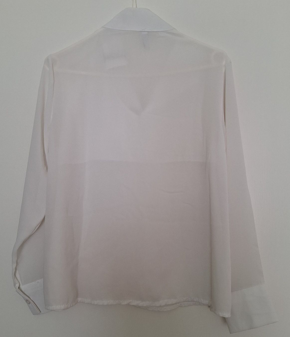Camicette: Damen Bluse Weiss, Grösse S – Usato da Dielsdorf venduto da annaroma71 1