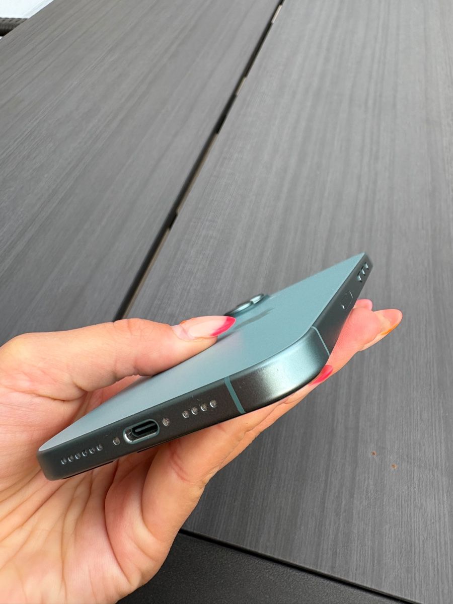 Apple Telefoni cellulari / Smartphones: Iohone 16 Plus – Usato da Schaffhausen venduto da sab_n8t5 5
