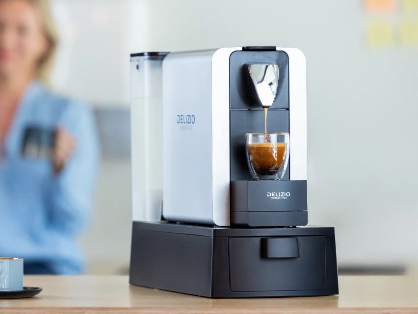 Delizio Macchine per caffè & Macchine per espresso: DELIZIO COMPACT PRO XL – Nuovo e nell'imballaggio originale da Luzern venduto da ronymamuni