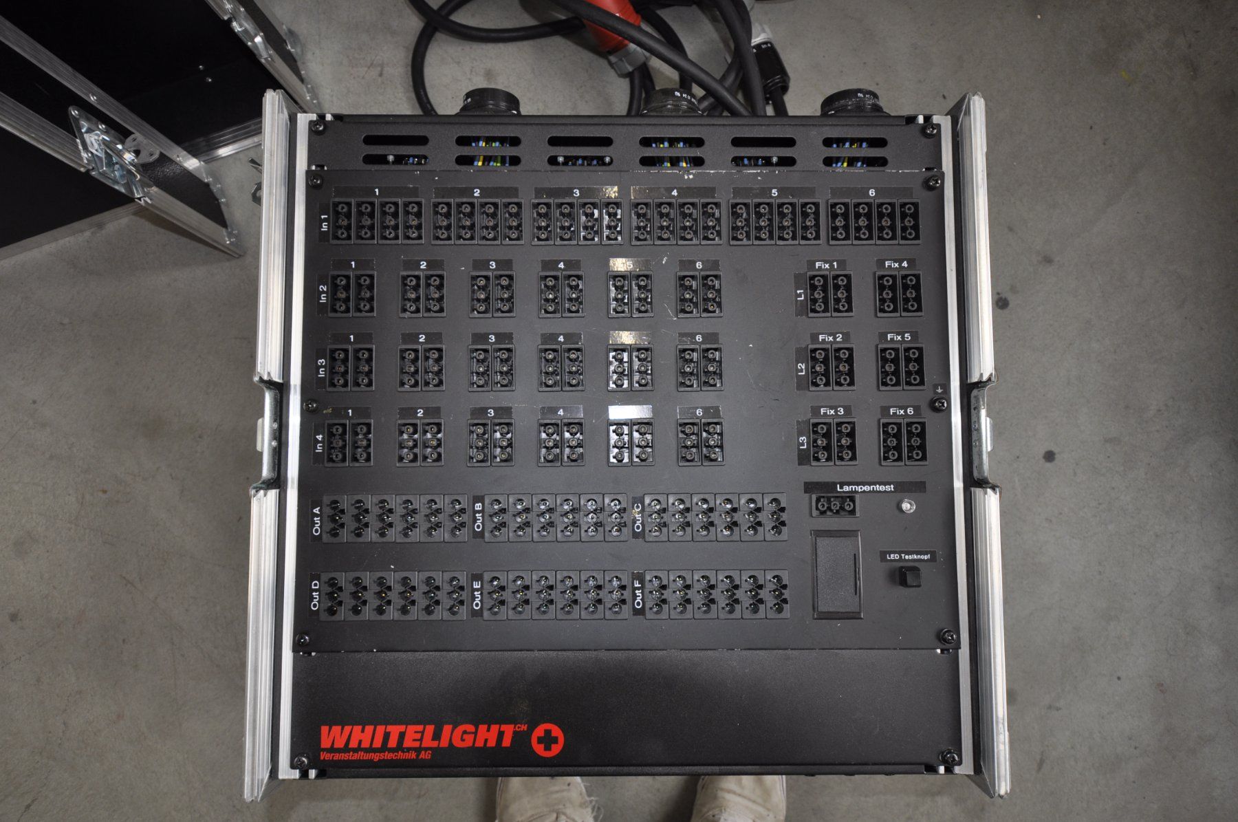 Alimentazione elettrica: CEE32 Hotpatch Für Socapex – Nuovo (secondo la descrizione) da Burgdorf venduto da WHITELIGHT3400