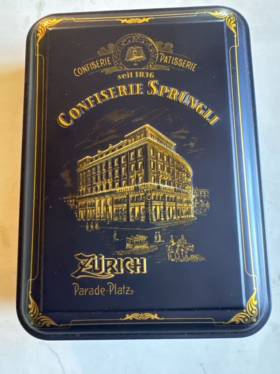 Sonstige Dekorationen & Accessoires: Blechdose von Confiserie Sprüngli Zürich. – Neu (gemäss Beschreibung) aus Mellingen von Wupper