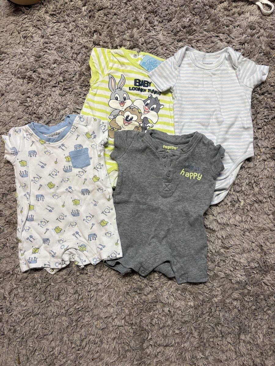 Lotti & Set di vestiti: Body für Sommer – Usato da Jona venduto da hermadam