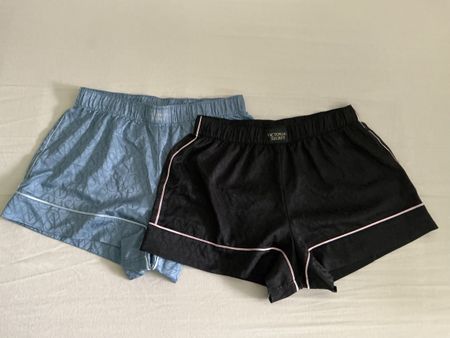2x Pyjama Shorts Victoria's Secret Gr. S –Schwarz & Hellblau