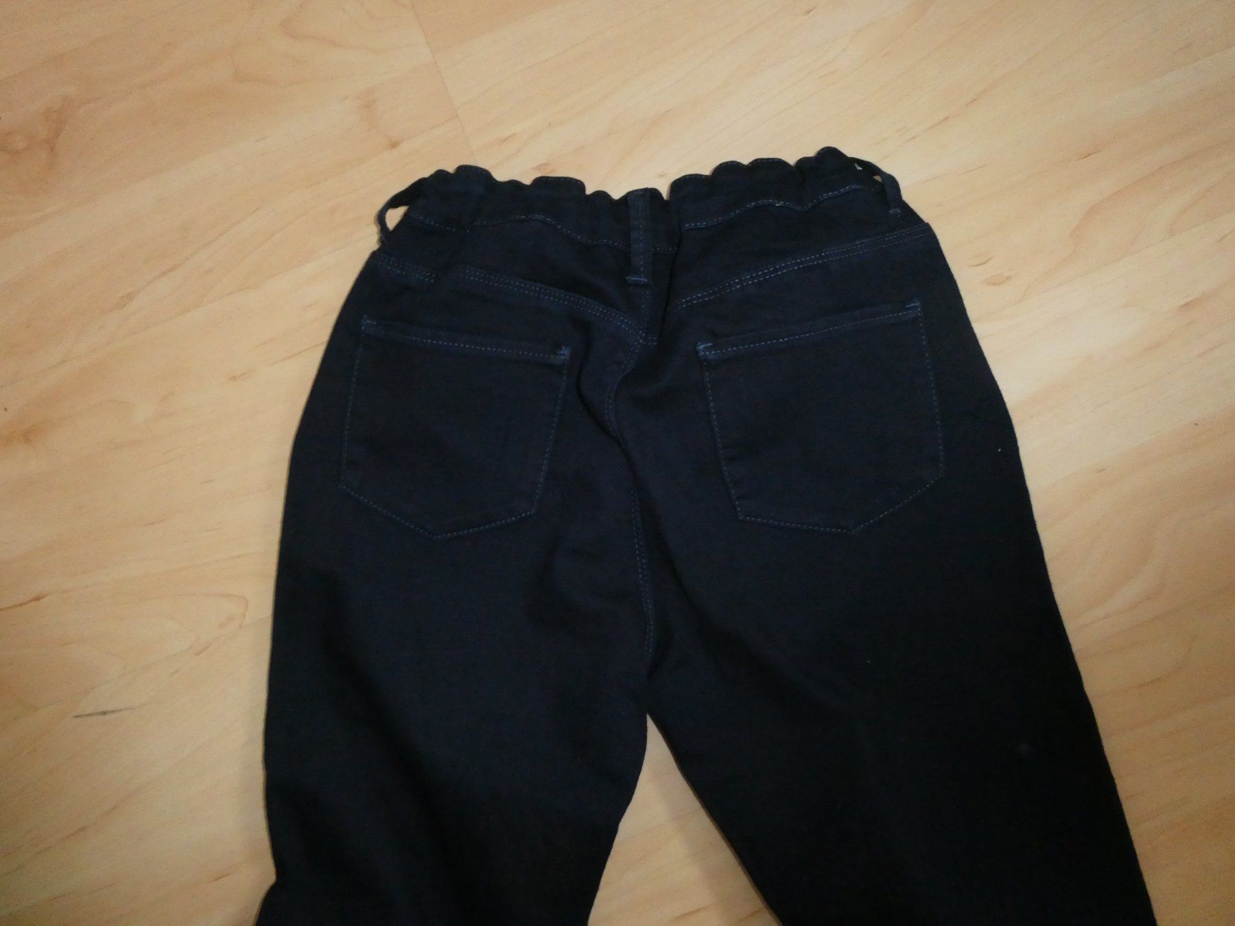 Pantaloni: Jeans dunkelblau Gr. 176 – Usato da Mels venduto da KOSL 2