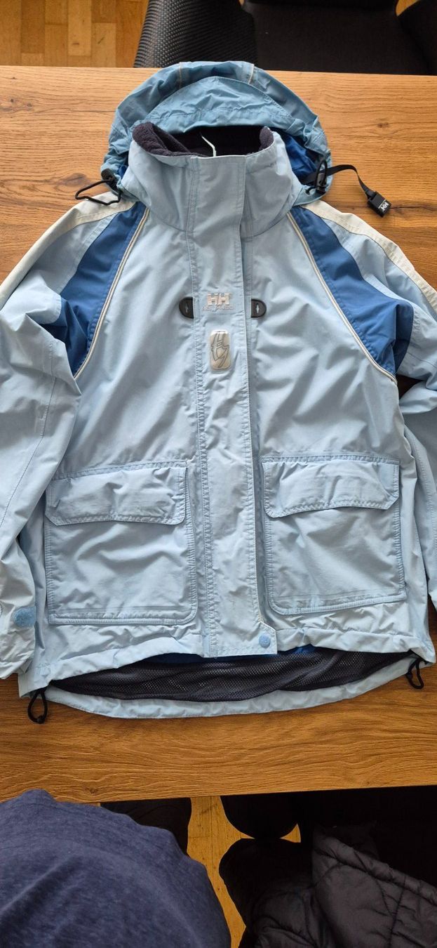 Helly Hansen Giacche: Bootskleider Helly Hansen Grösse S – Usato da Bäretswil venduto da Michellangelo1