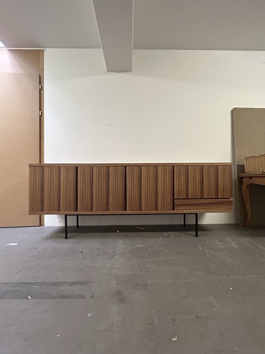 Cassettiere: Grosses Midcentury Sideboard – Usato da Schlieren venduto da v.futterknecht