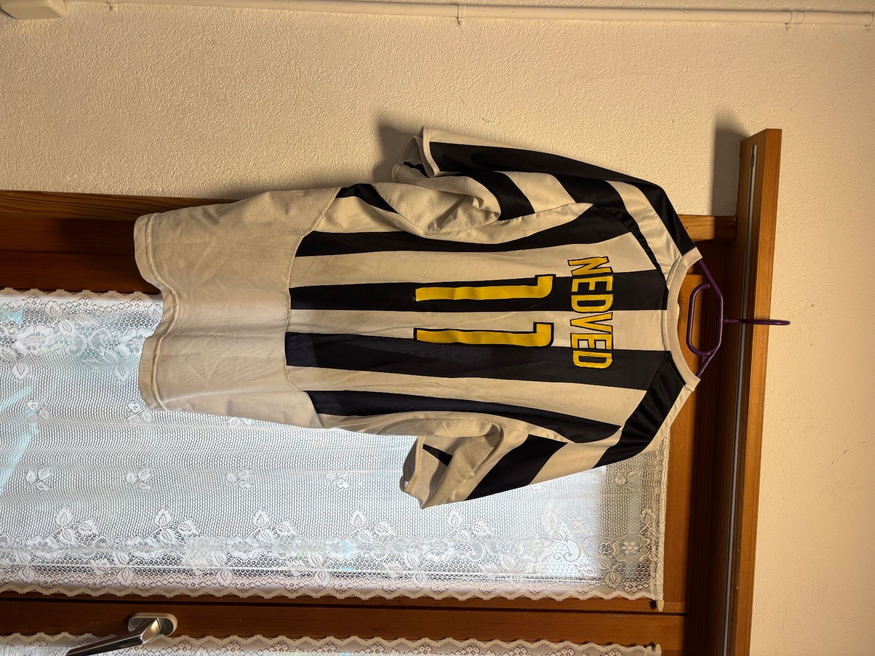T-shirt: Juve shirt – Usato da Neuenegg venduto da sirhouzer 1