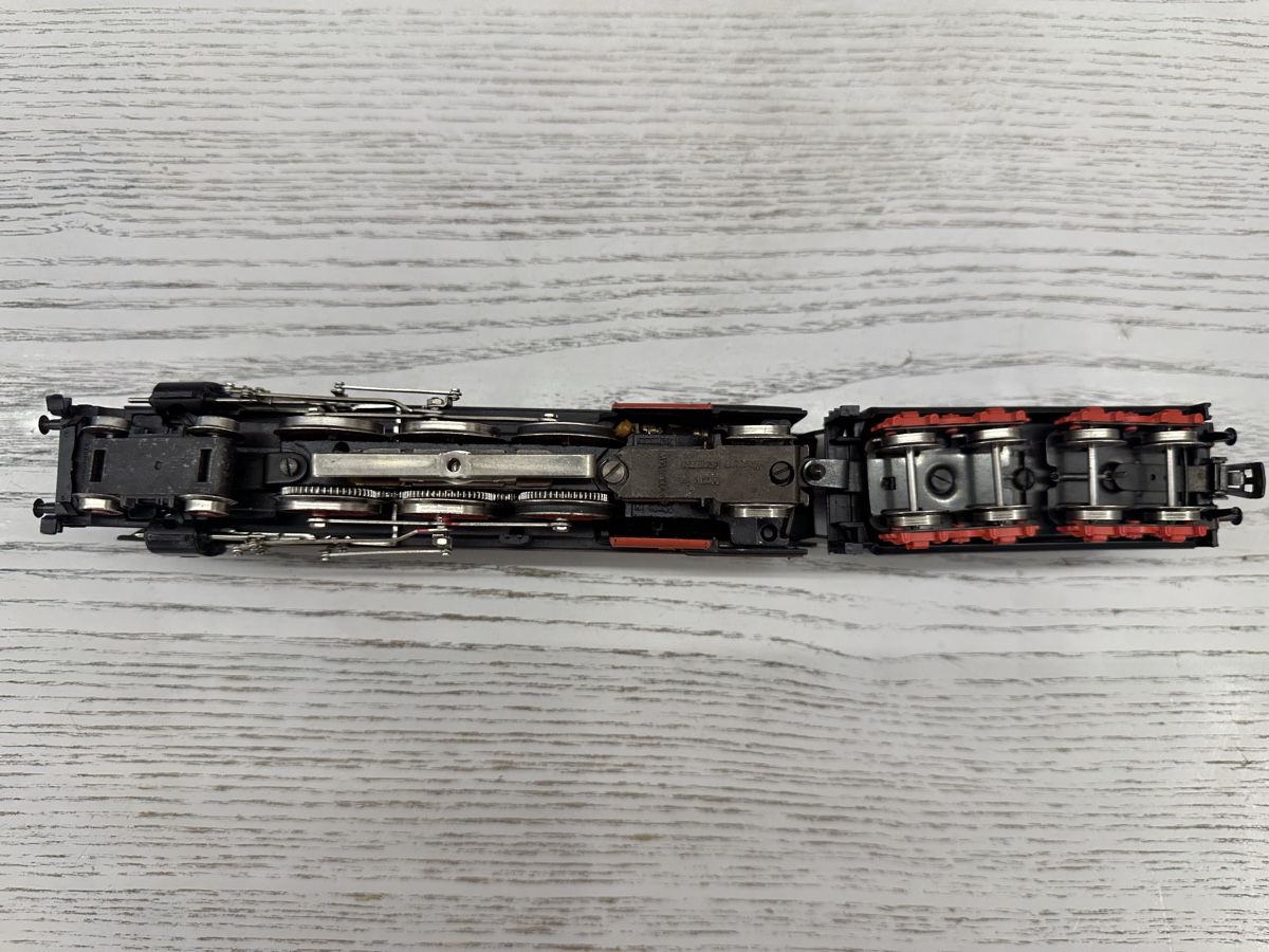 Märklin Modellini di ferrovie: Märklin 3048 DB BR 01 – Usato da Lupsingen venduto da New-Haven 5