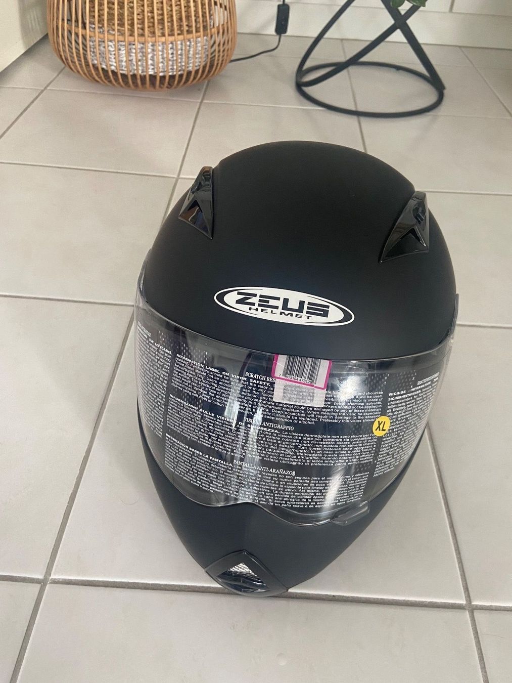 Caschi & visiere: Motorradhelm ZEUS Helmet – Nuovo e nell'imballaggio originale da Orpund venduto da Tmiso