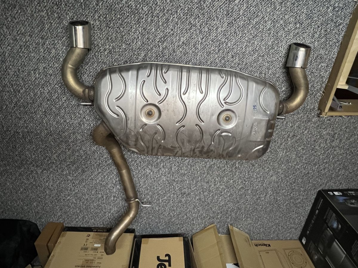 Ford Tutti pezzi di ricambio auto: Original End- + Mittelschaltdämpfer + Ford Focus ST MK2 – Nuovo (secondo la descrizione) da Döttingen venduto da djs_mb8x 1