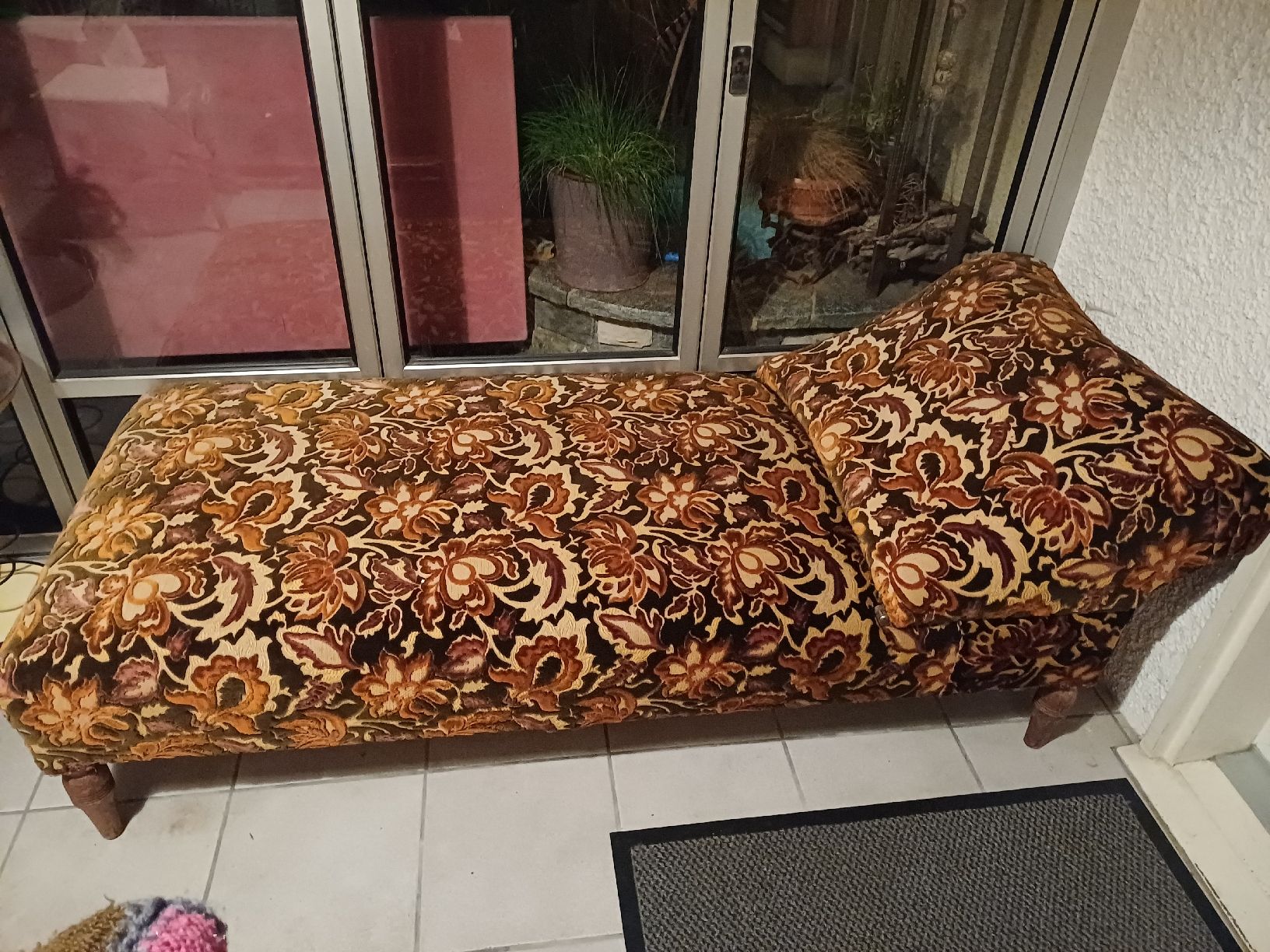 Divani: Antikes Sofa/ Canape / Ottomane/Diwan/ Ruheliege – Usato da Niederuzwil venduto da wolkenlos80 1