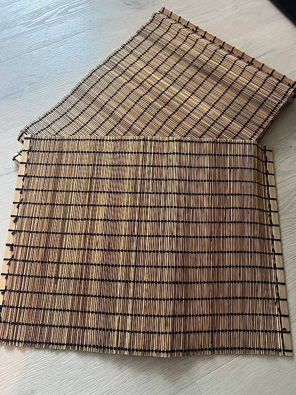 Set di tavolo e panche: Tischsets Holz 10er Set – Usato da Zürich venduto da nat_9xtd 1