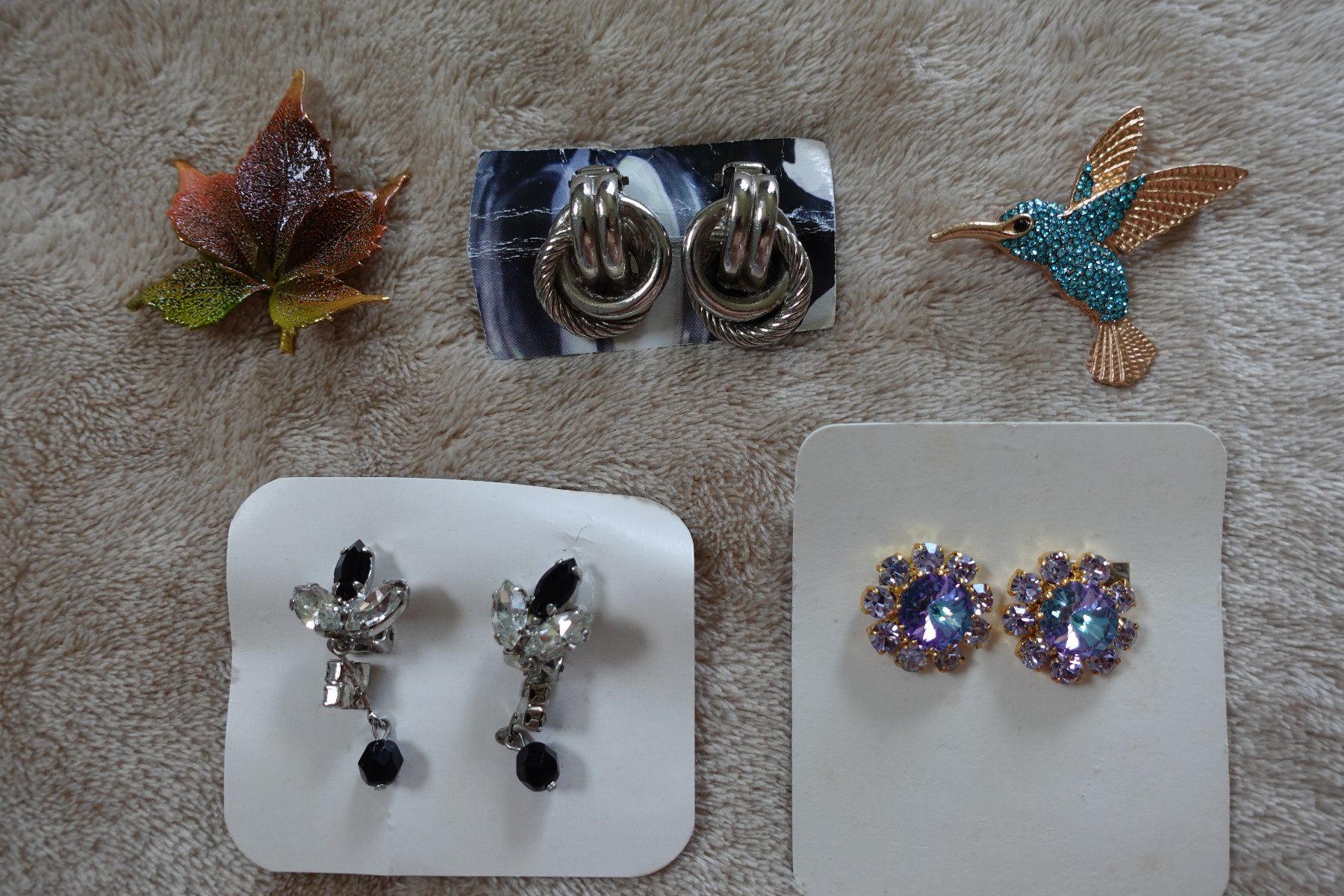 Autres bijoux: 1 schönes 21 teiliges Modeschmuck Set – D'occasion à rorschach par Babsi64 1