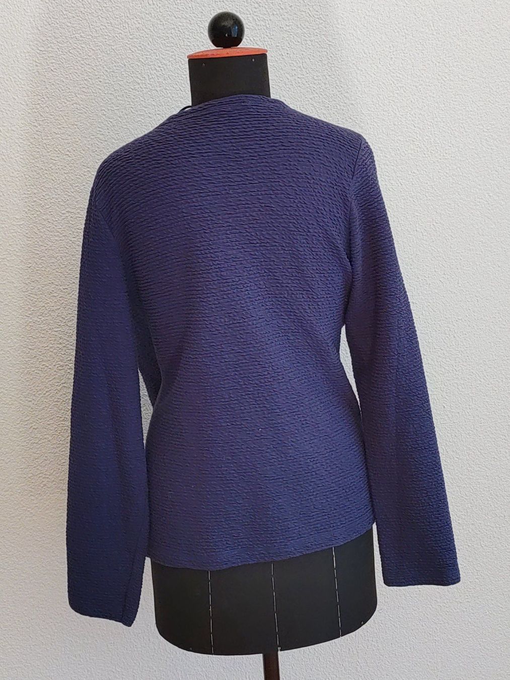 Giacche: Dunkelblaue Strickjacke, Grösse 44-46 – Usato da Strengelbach venduto da Phorensic_30 3