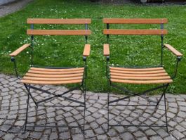 2 Klappstühle, Biergartenstühle