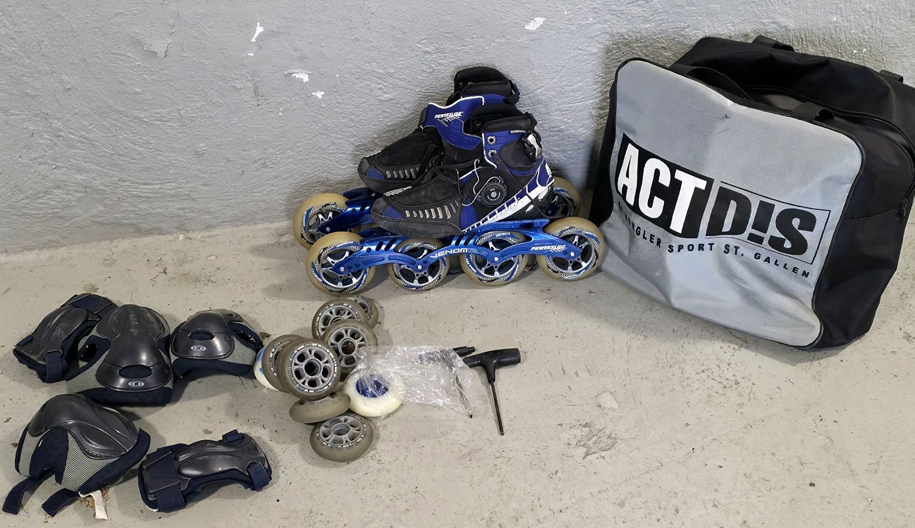 Pattini in linea & Pattini a rotelle: Powerslide Inlineskates Venom Gr. 37 – Usato da Amriswil venduto da newschweiz