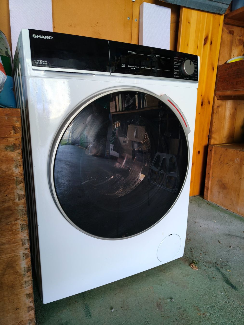 Sharp Lavatrici: Lave-linge vapeur Sharp ES-NFB714CWA – Usato da Bonvillars venduto da bru_bkq9