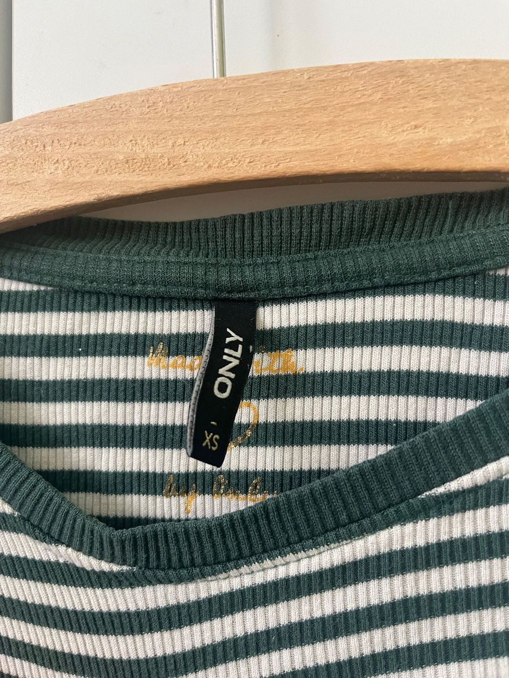 Only Pullover & Sweatshirts: Only Langarmshirt gestreift, Grösse XS – Gebraucht aus Hochdorf von seetaler12 2