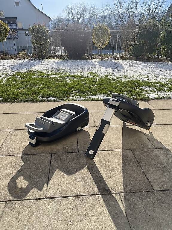 Seggiolini per auto: Maxi-Cosi FamilyFix Isofix Basis – Usato da Obergösgen venduto da hufii 2