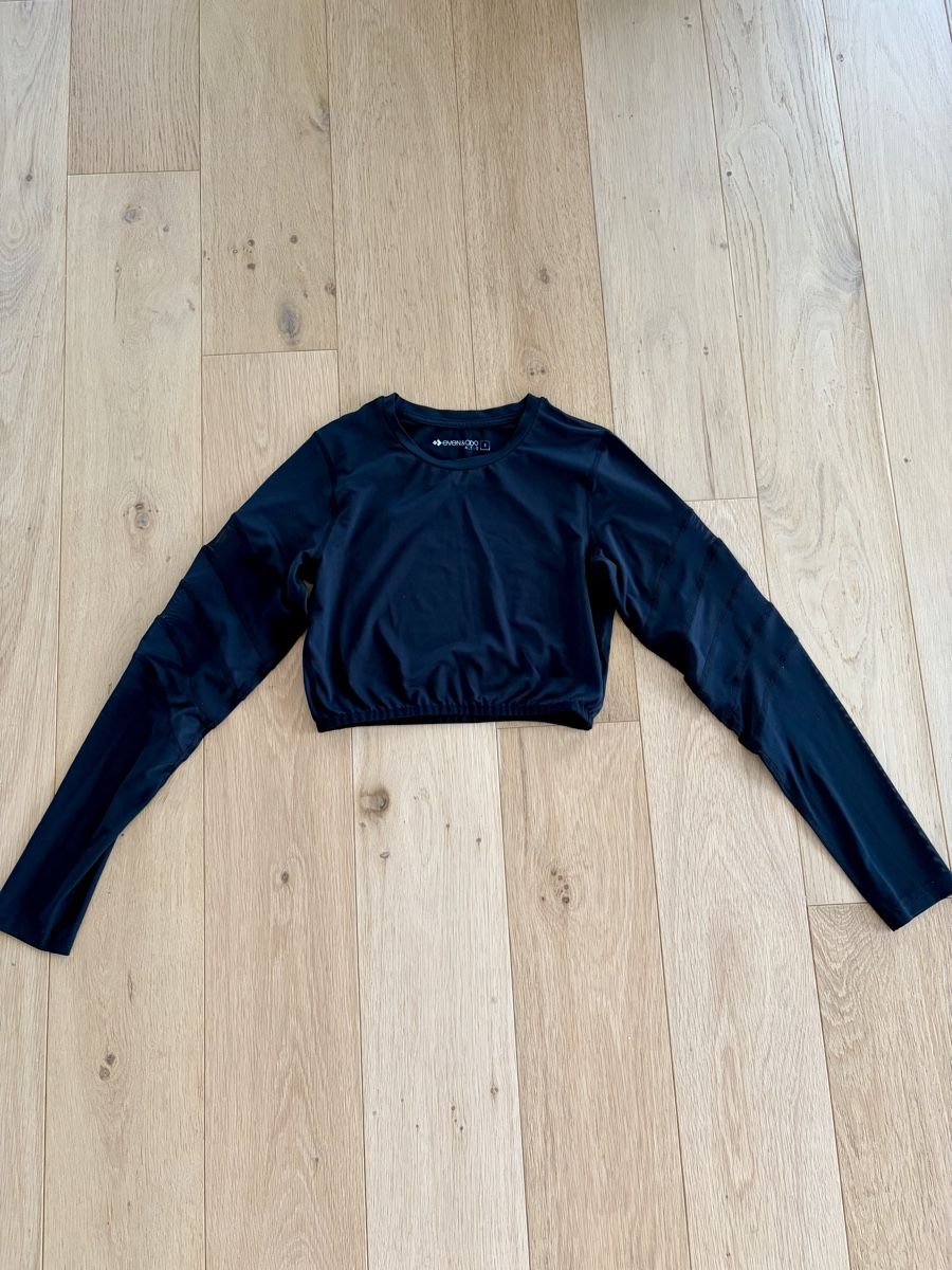 Top: Even and odd crop top  – Usato da Zürich venduto da Moremoneymoney