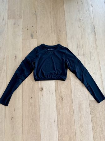 Even and odd crop top 
