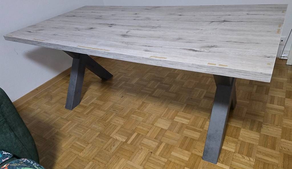 Tavoli: Esszimmer-Tisch MDF Dekor Eiche – Usato da Schaffhausen venduto da F_180 2