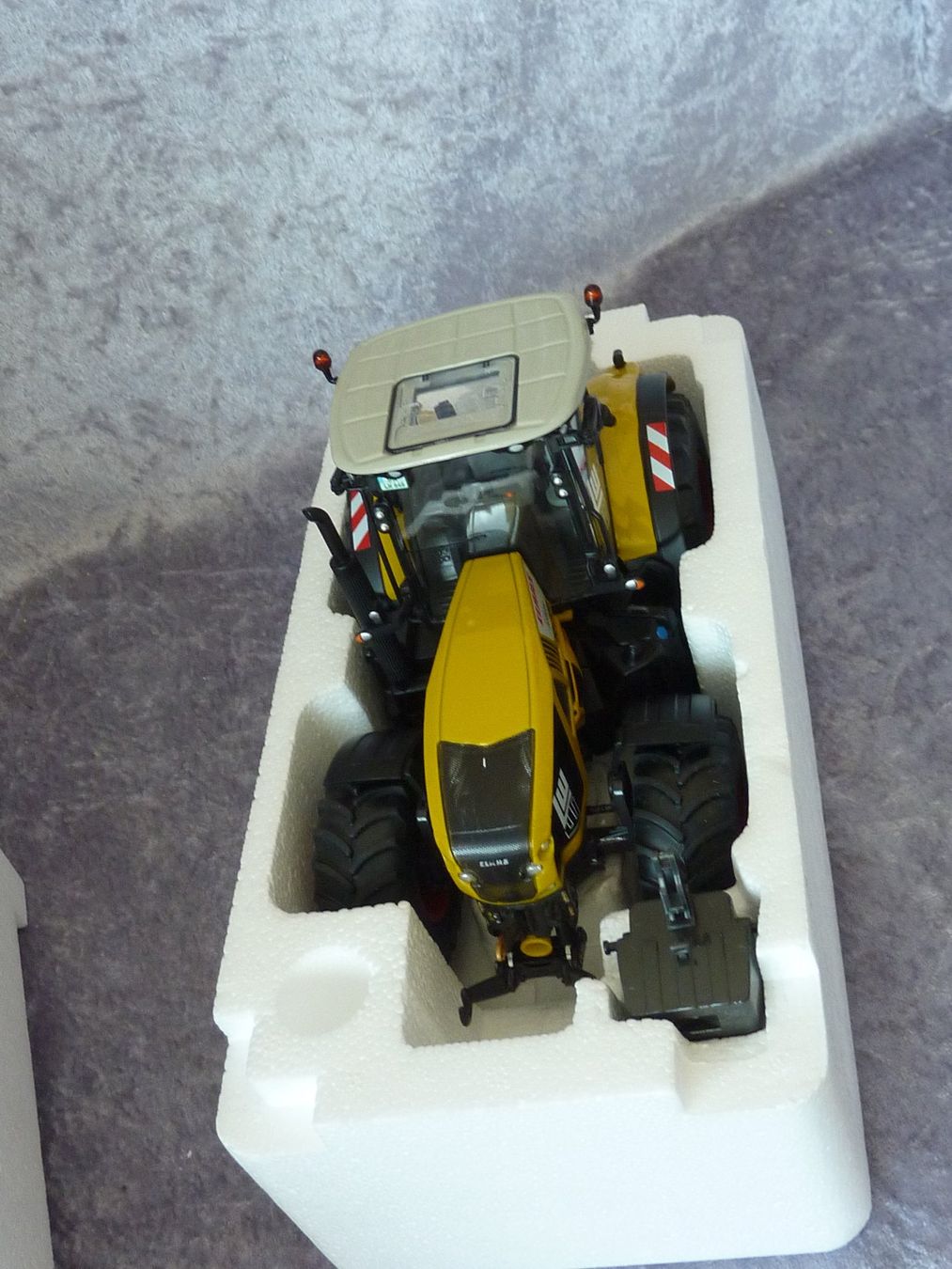 Wiking Voitures modèles: Traktor Claas Axion 930 1:32 – Neuf (Voir description) à Dürrenäsch par modellautos4you 2