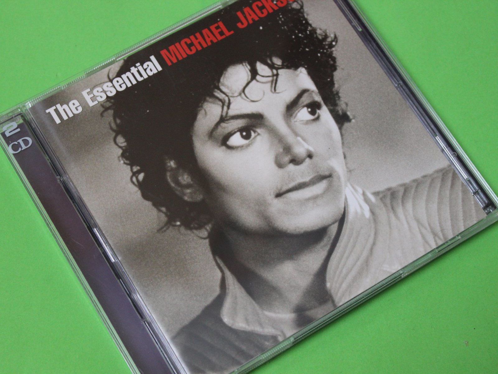 CD: The Essential Michael Jackson 2CD Guter Zustand – Usato da Tübach venduto da JamesStone 1