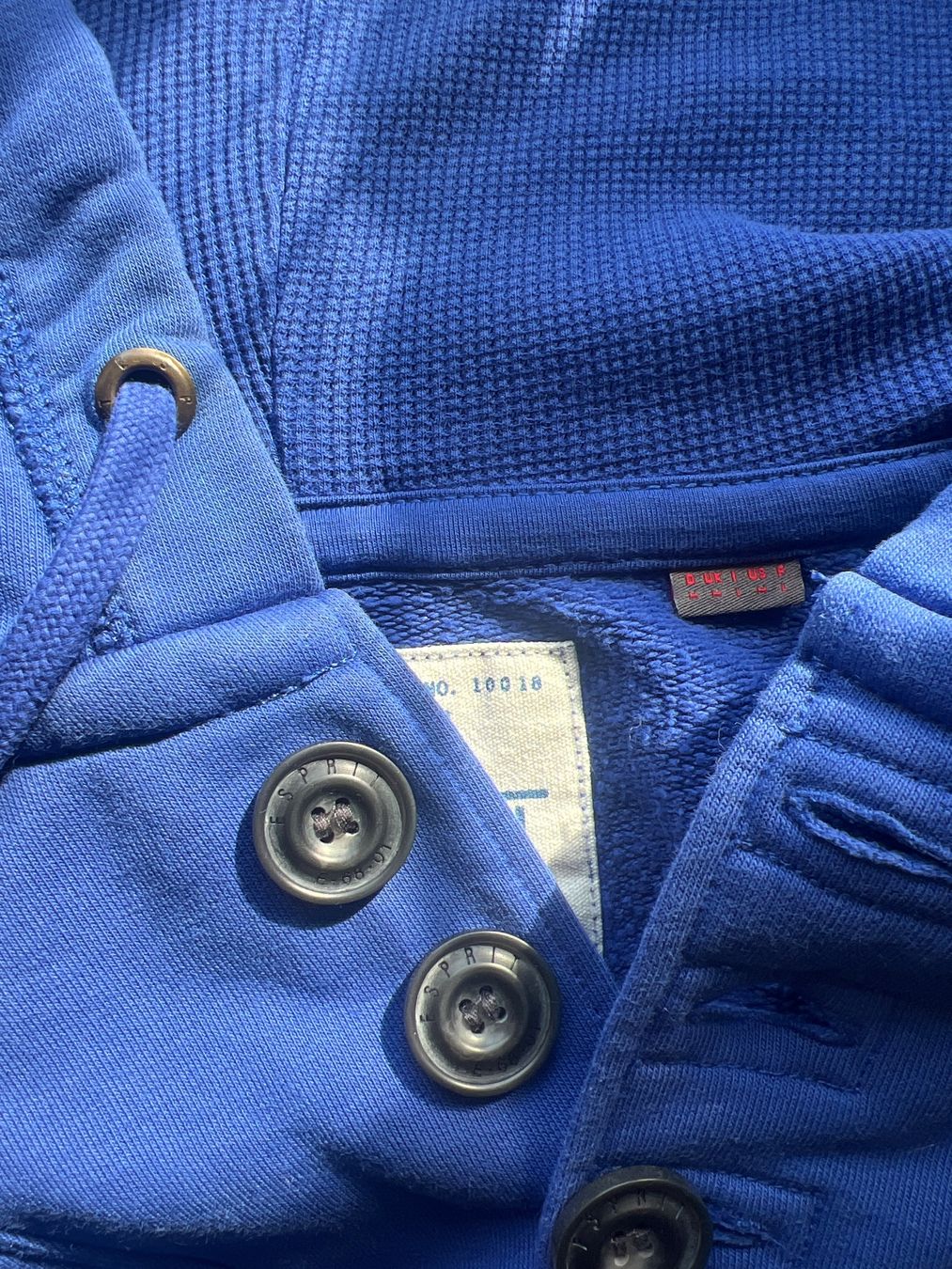 Esprit Maglioni & Felpe: Kapuzenpulli Esprit – Usato da Zürich venduto da Phoebeli 2