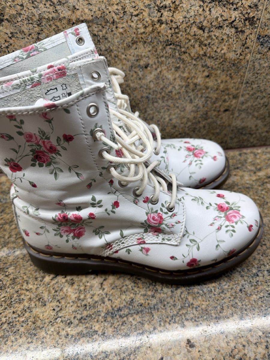 Dr. Martens Scarpe da donna: Dr.Martens mit Rosen unikat – Nuovo (secondo la descrizione) da Birsfelden venduto da Haex 2