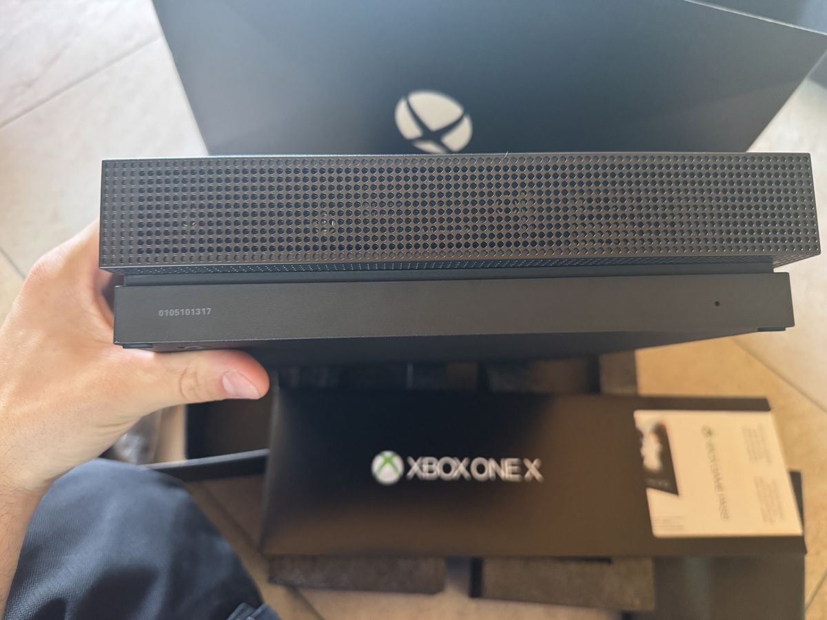 Microsoft Console: Xbox one x projet scorpion – Usato da Fully venduto da rafwe 5
