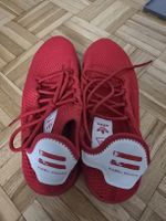 Adidas Pharrell Williams Gr.42 2/3, rot